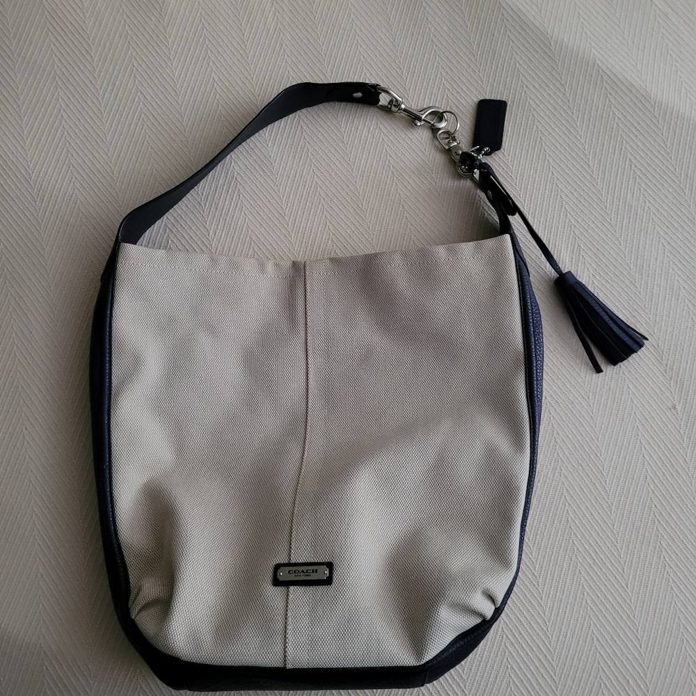 Coach F28911 Canvas Avery Hobo Indigo Navy Natural